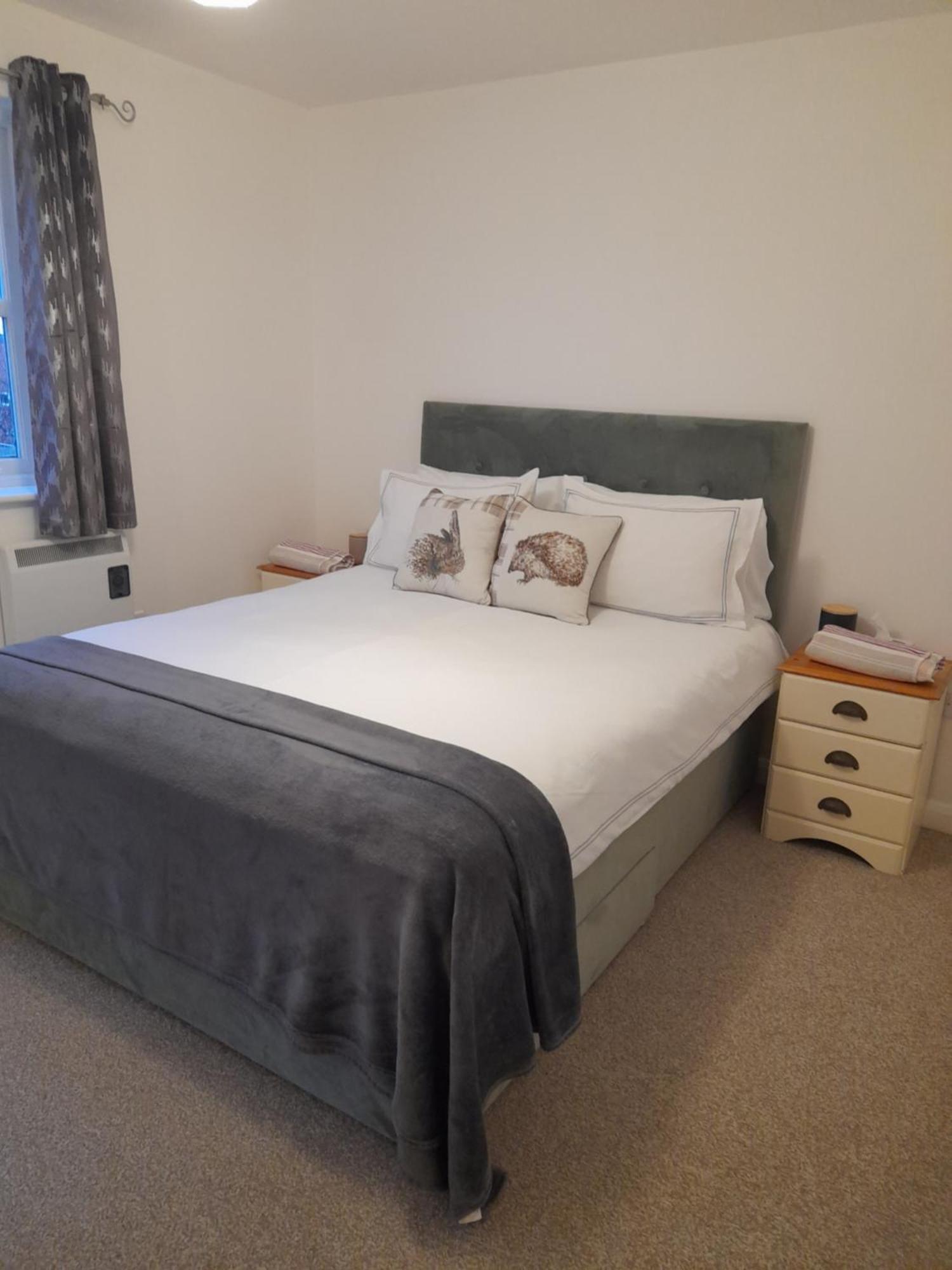 Glastonbury Town Center-Entire Apartment Экстерьер фото