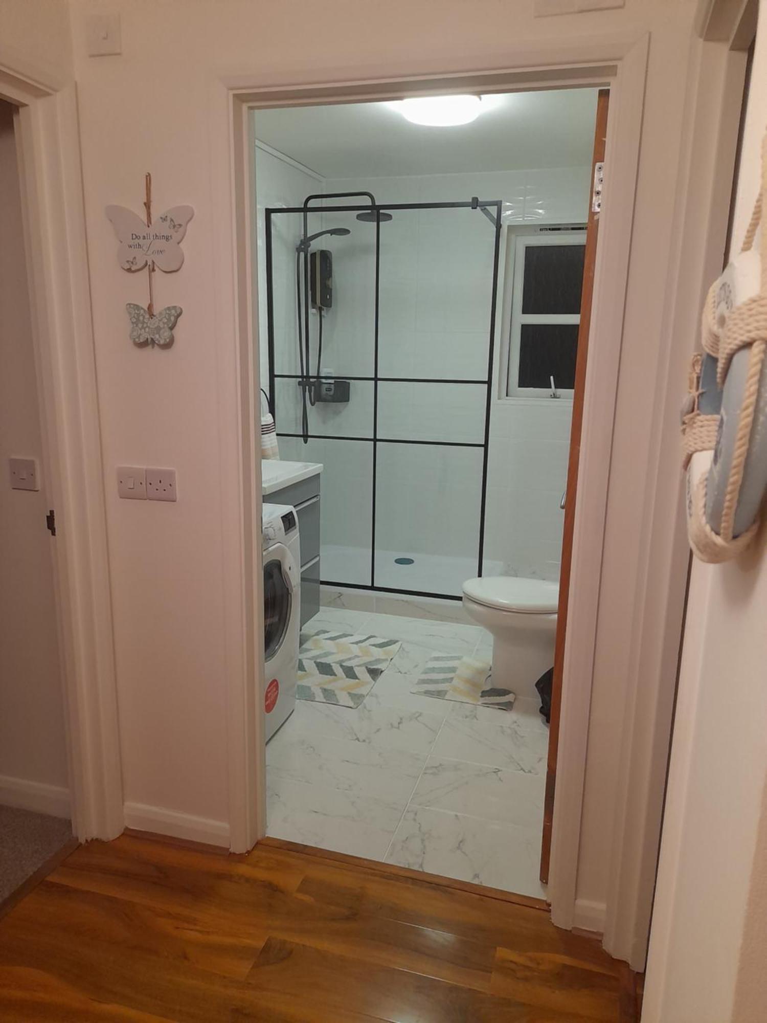 Glastonbury Town Center-Entire Apartment Экстерьер фото