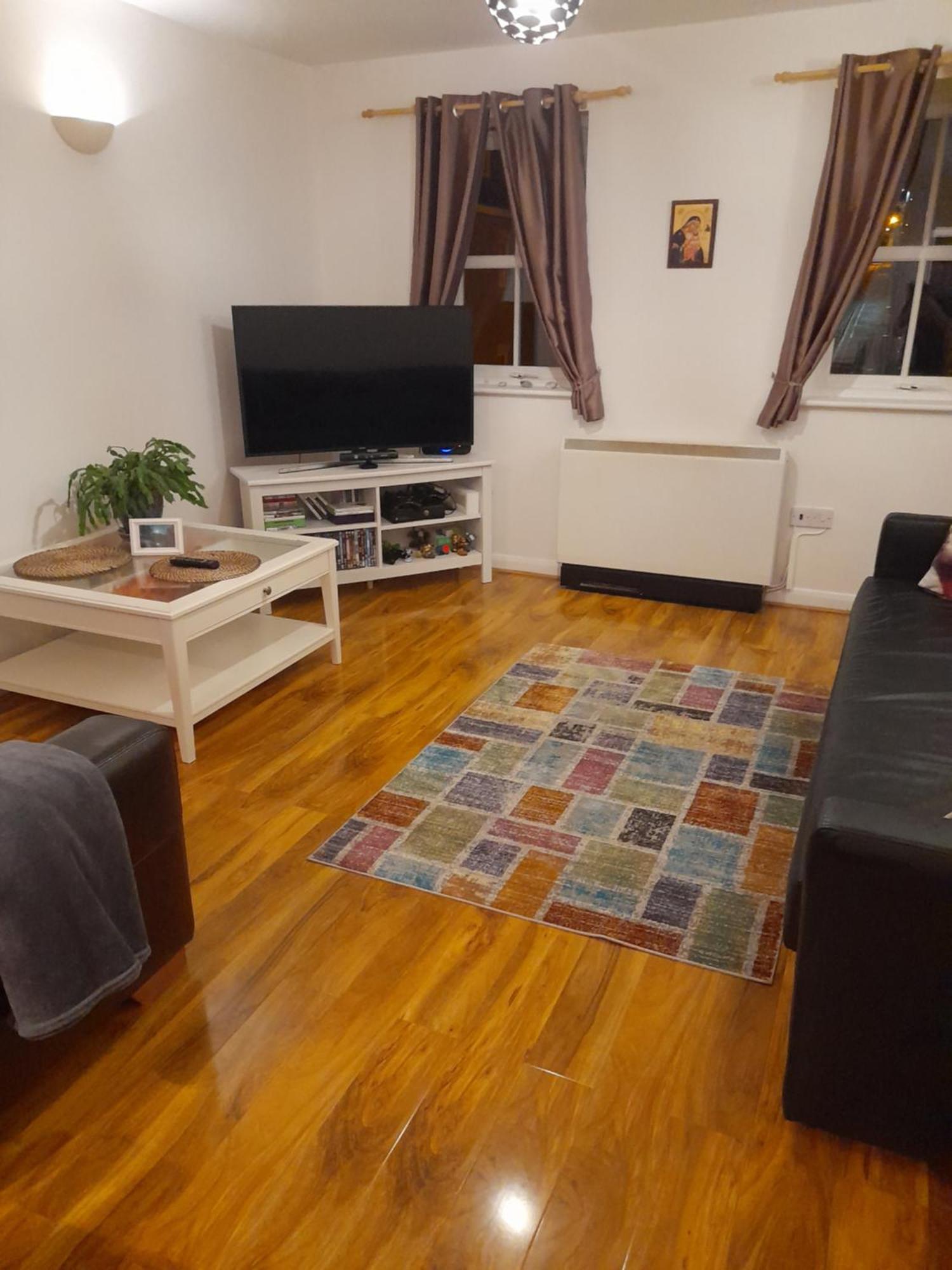 Glastonbury Town Center-Entire Apartment Экстерьер фото